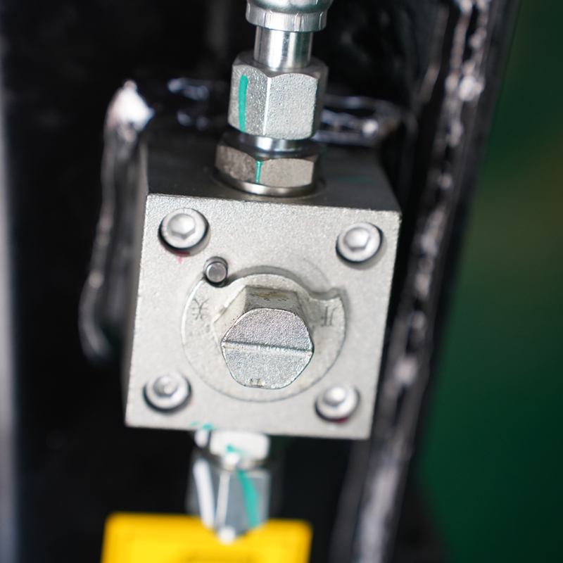 SD12 1.2 Ton Mini Excavator