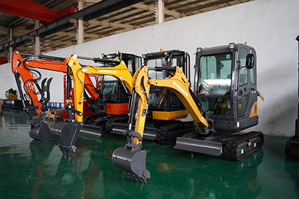 How to Choose the Right Excavator: A Com
