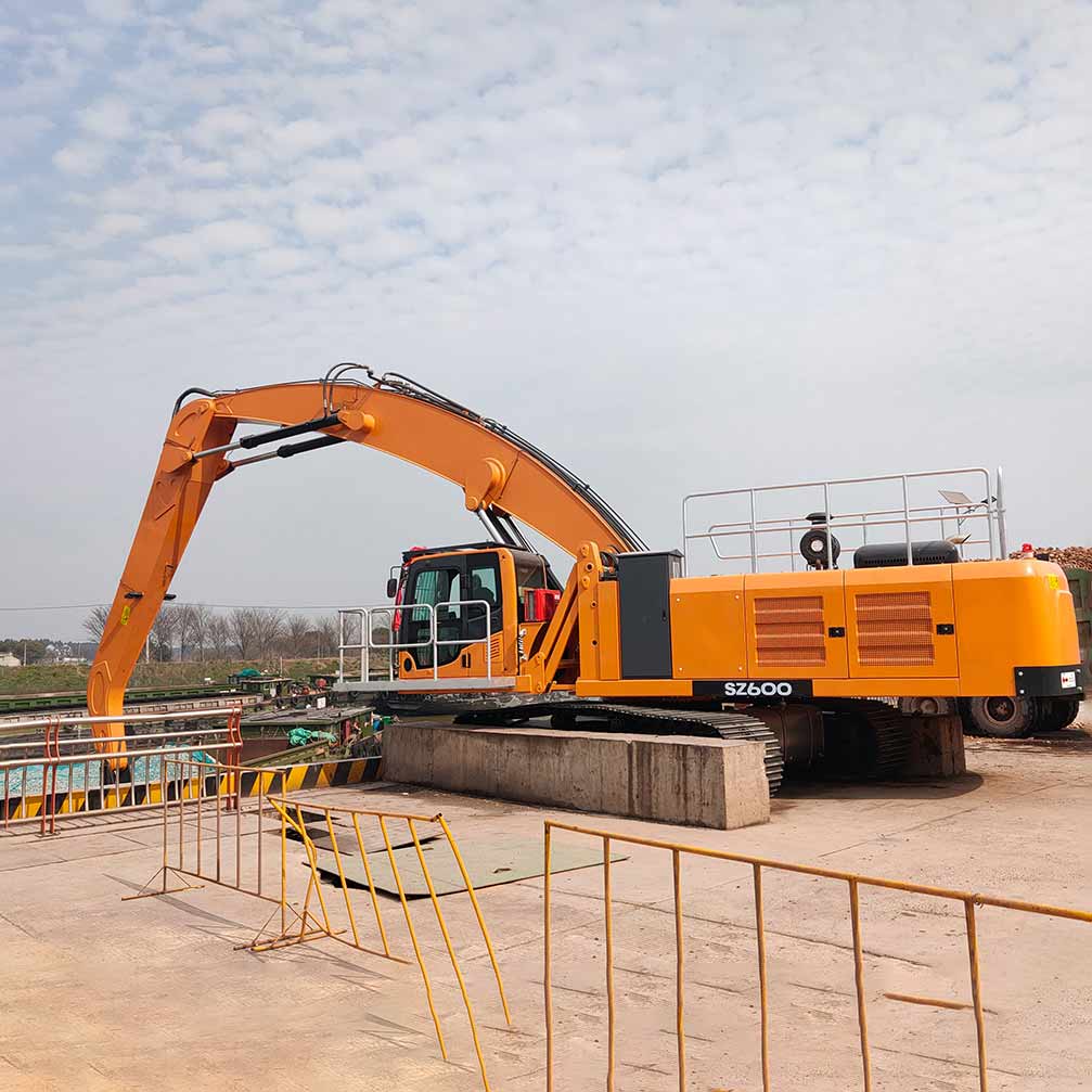 SDSZ 600 Crawler Material Handle